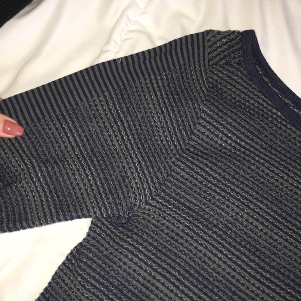 Long-sleeved Athleta shirt